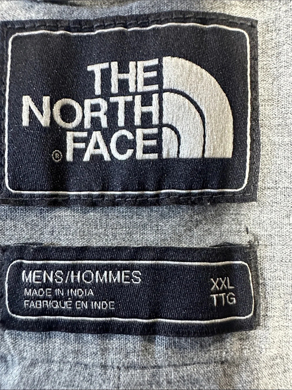 The North Face Grey Short-Sleeve Button-Down Shirt with Wolf Print XXL